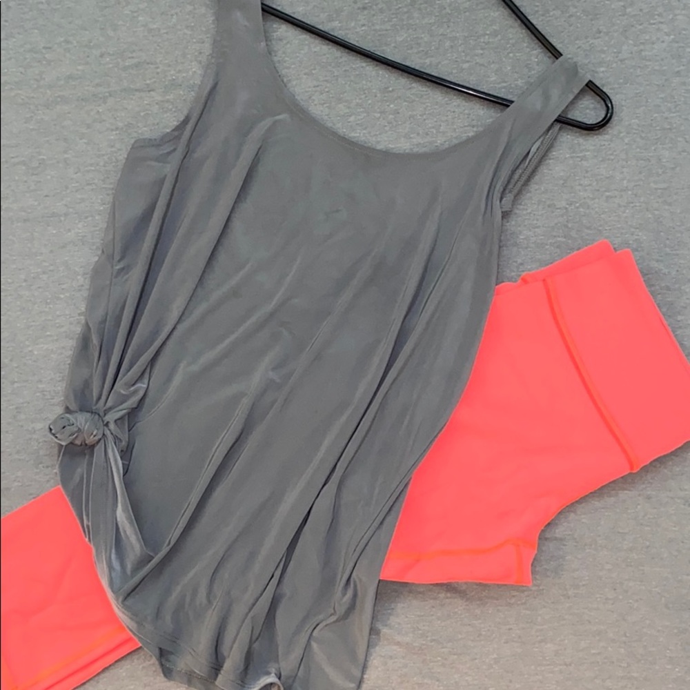 Onzie Soft Grey Workout Tank (one size fits all)